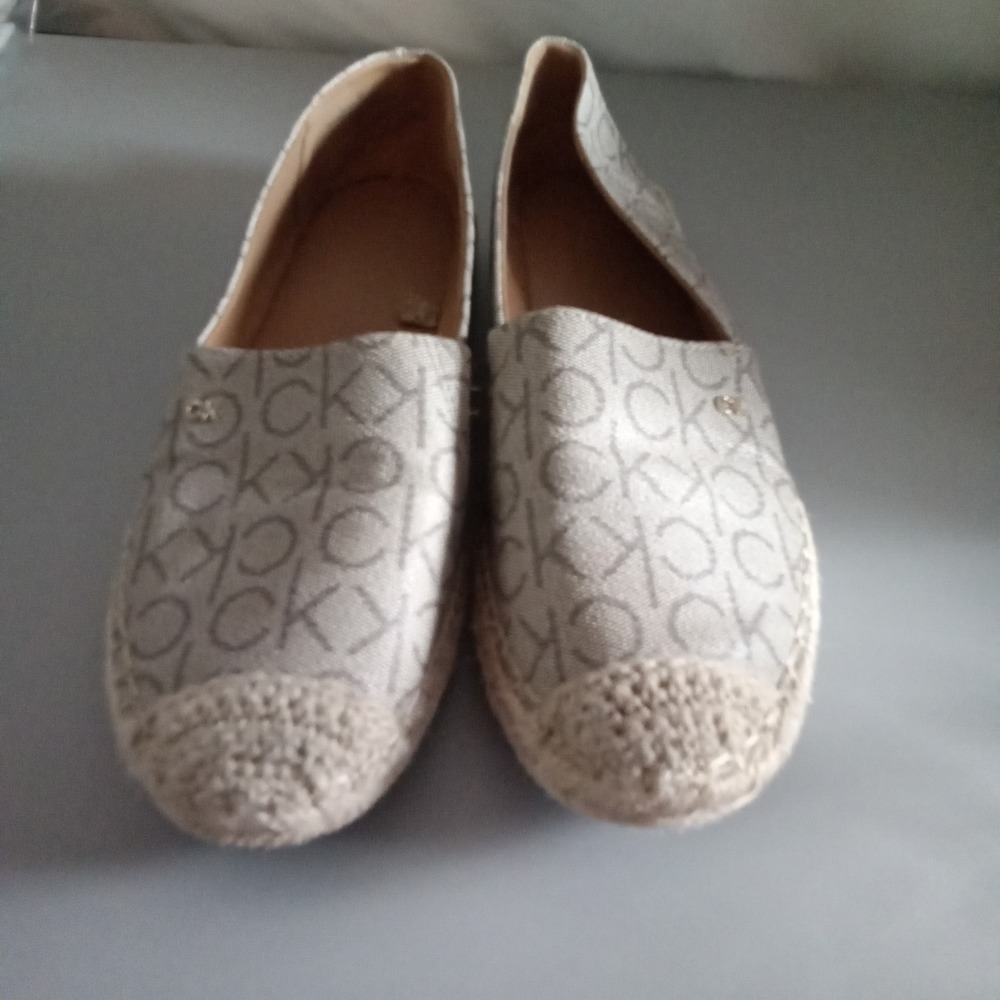 Calvin Klein Popular-T Women Espadrille Flats Beige Logo Slip On Size 8M